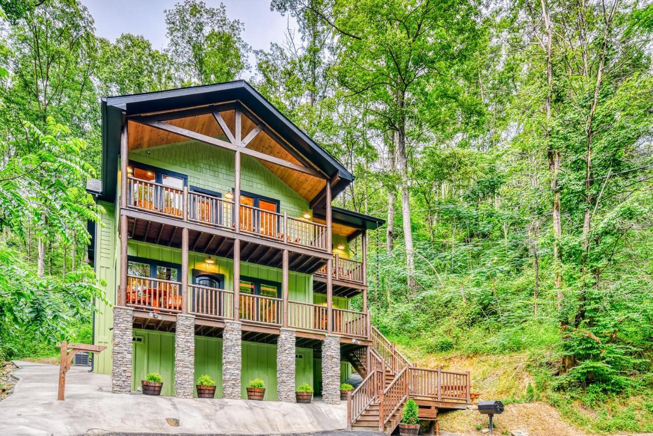 The Grand Fir Villa Gatlinburg Exterior photo