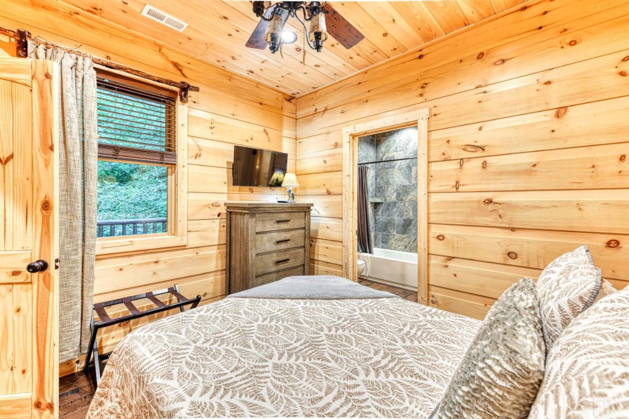 The Grand Fir Villa Gatlinburg Exterior photo